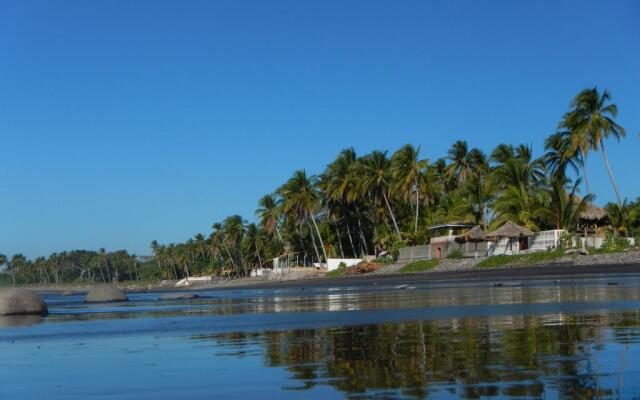 Punta Roca Surf Resort