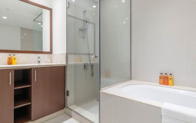 DXB - Blvd Crescent T1 - 2401 - DT