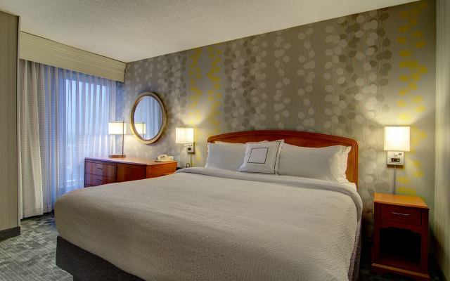 Courtyard by Marriott Tysons McLean