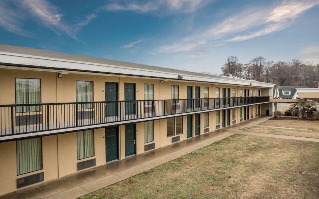 Quality Inn Elizabeth City near University