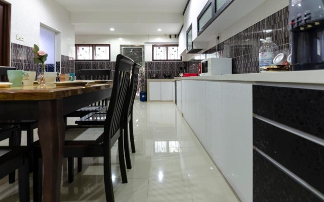 A Spacious & Cozy 3BR Cove House, FREE Parking – Restaurant – Johor Bahru