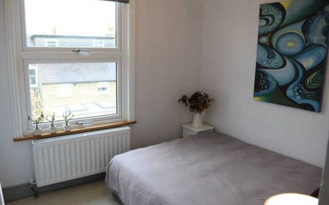 Unique 3 Bedroom Apartment In Clapham