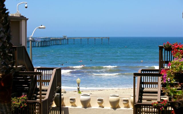 Ocean Beach Hotel