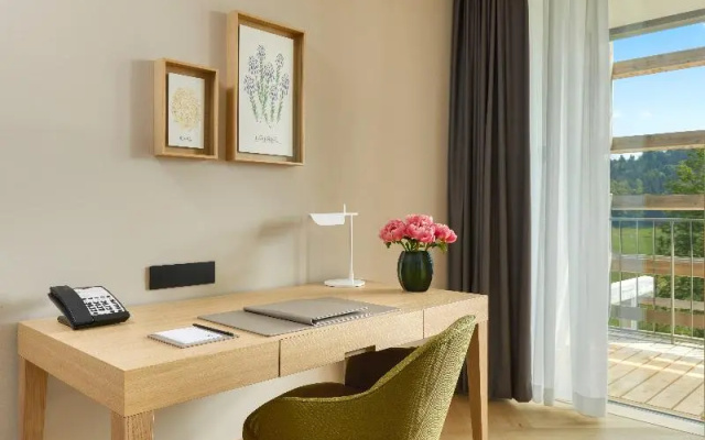 Waldhotel by Bürgenstock – Guest Rooms – Ennetbuergen