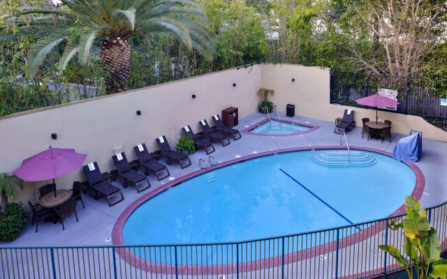 Best Western Hollywood Plaza Inn Hotel - Hollywood Walk of Fame LA