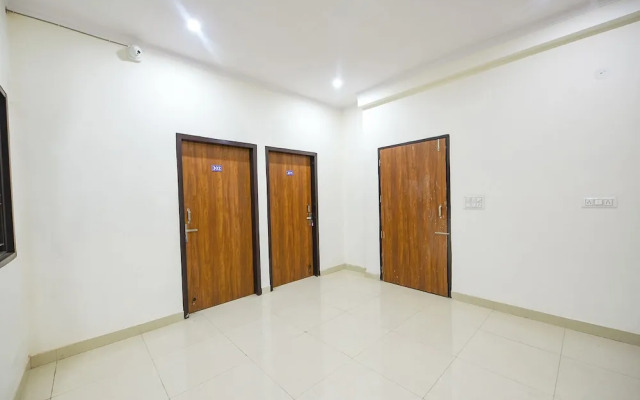 Fabhotel Vr Residency