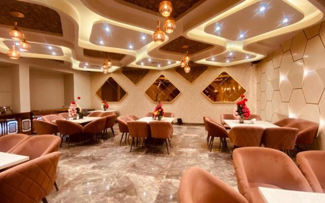 Hotel Amar Palace