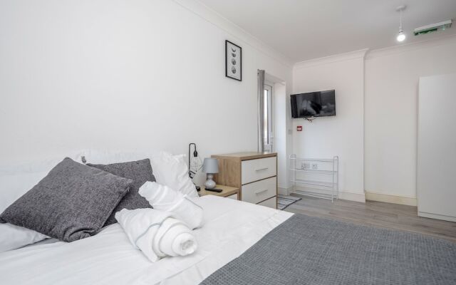 Remarkable 1-bed Studio in Dagenham