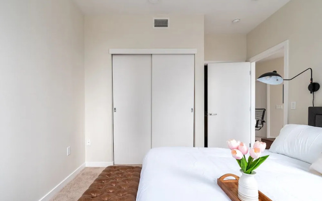 Sophari Bellevue Tower Apts