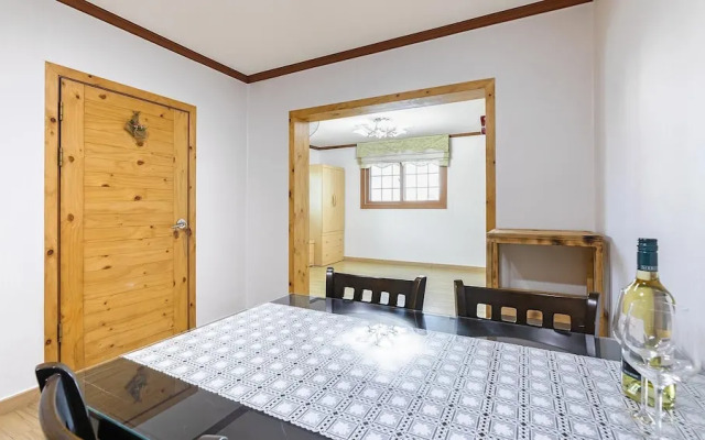 Ganghwa Badabit Pension