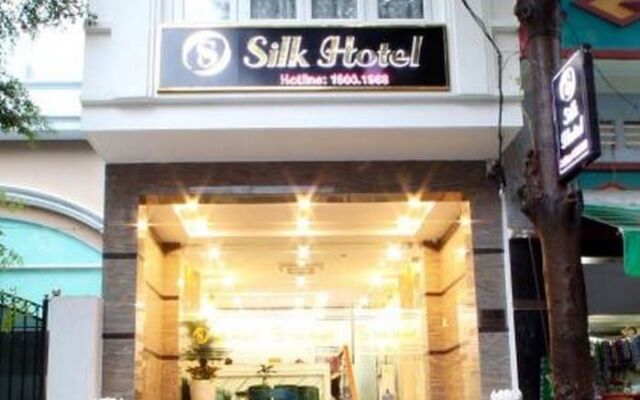 Silk Hotel