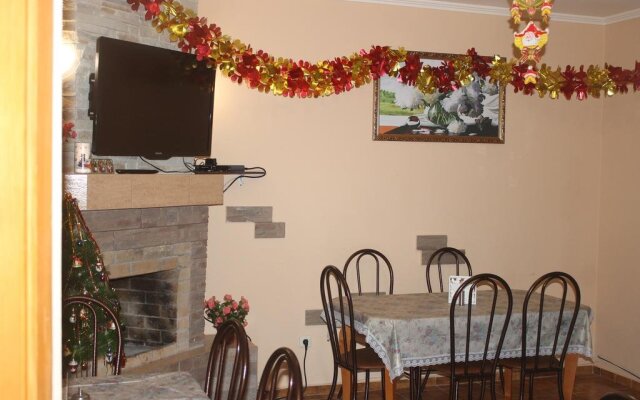 Dvortsoviy Ruchey Guest House