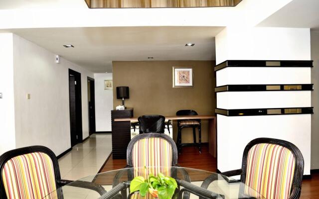 Likas Square Apartment Hotel