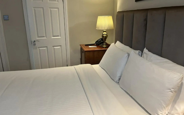 Staunton Hotel