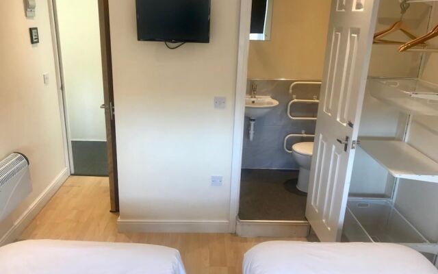 Eazzzy rooms Corby
