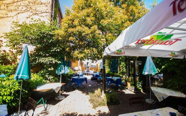 Hotel Restaurant Kaiserstuehler Hof