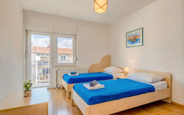 Apartments Maestral