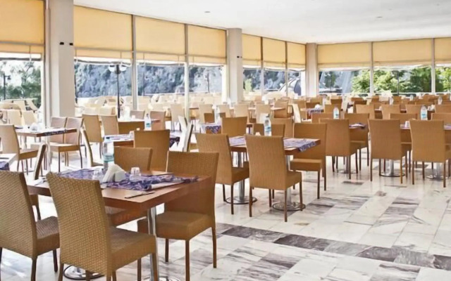 Ladonia Hotels Adakule	