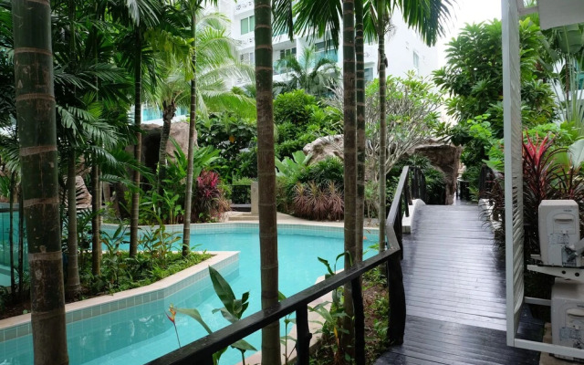 Amazon Residence by Ita