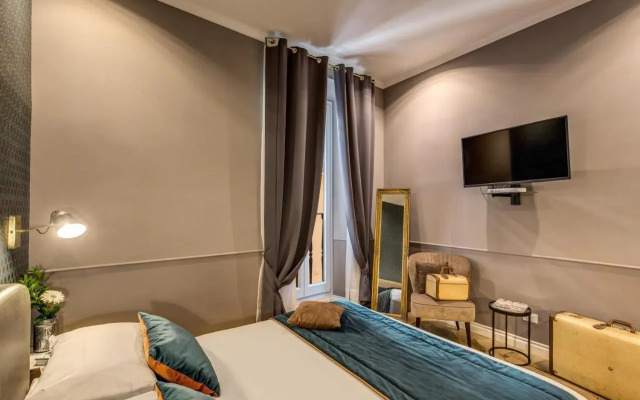 Tree Charme Parliament Suites