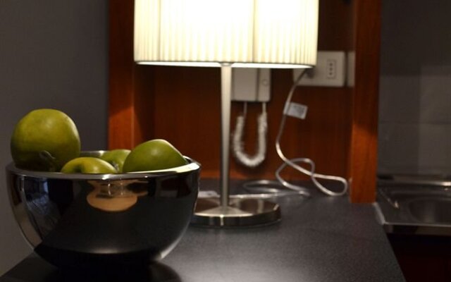 Plaza Suites Apartments