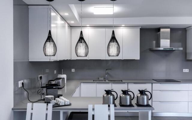 Ilheu 25 Peniche House