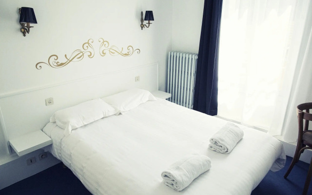 The Old Hotel Ravel