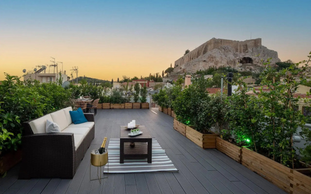 Plaka Arch Suites