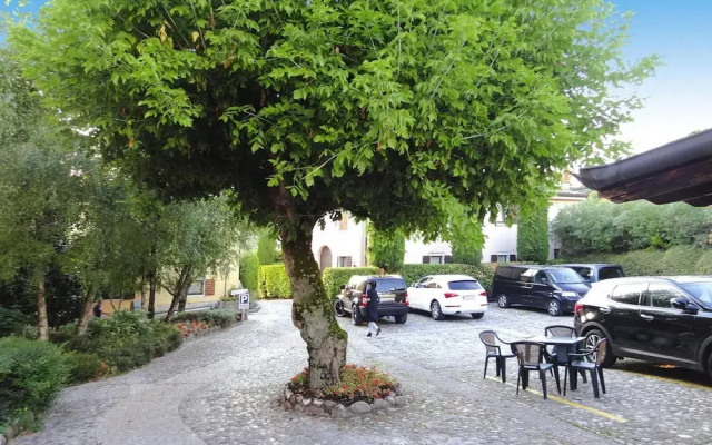 Residence La Filanda in Costermano Near Centre