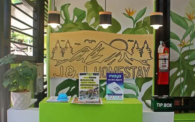 J & J Homestay