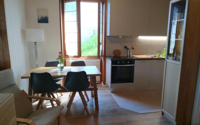 Studio au calme, vue imprenable sur la vallée