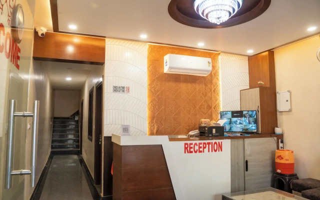 Hotel Madhav Palace