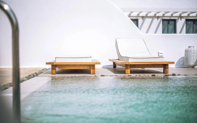 Portes Mykonos Suites & Villas