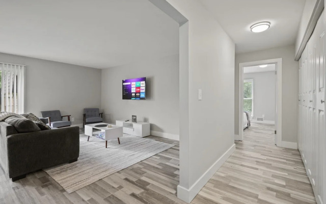 2BR Stay Close to Downtown