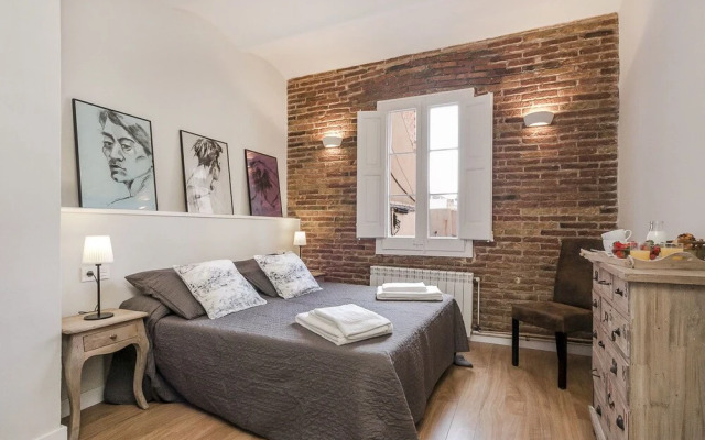 BCN Pau Claris Rocamora Apartments