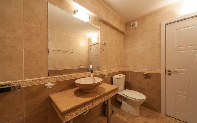 Roel Residence Apartments
