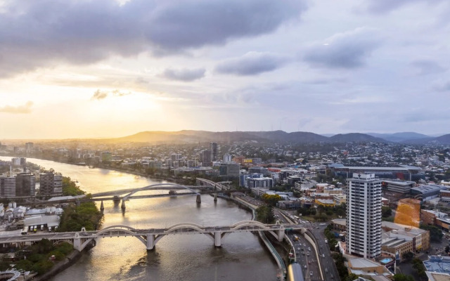 Airhome Brisbane CBD Apartments