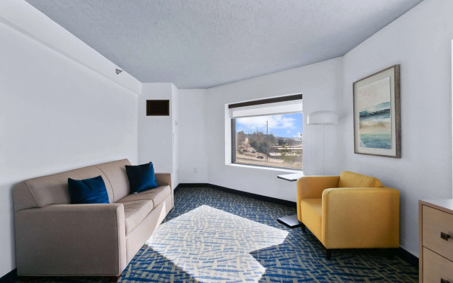 Mulberry, a Wyndham Hotel