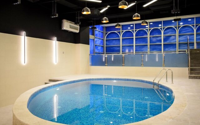 Saraya Corniche Hotel