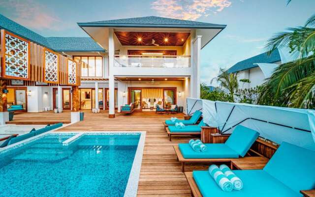 The Signature Collection by Hideaway