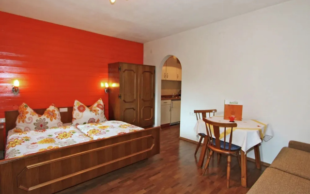 Cozy Apartment in Aschau im Zillertal near Ski Lift
