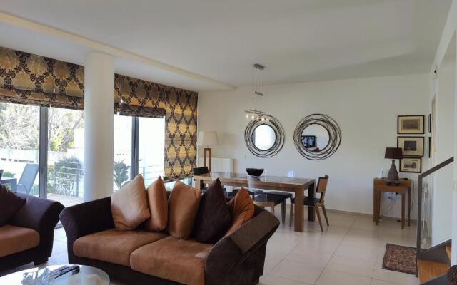 Arianna 2bd Villa