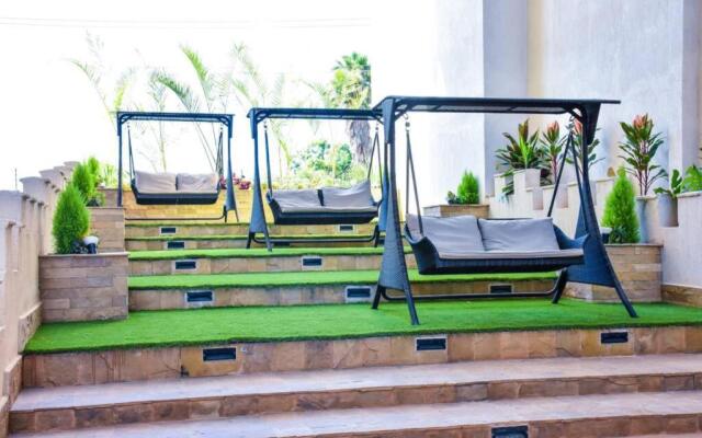 2BR with Balcony, Gym& Pool in Kileleshwa