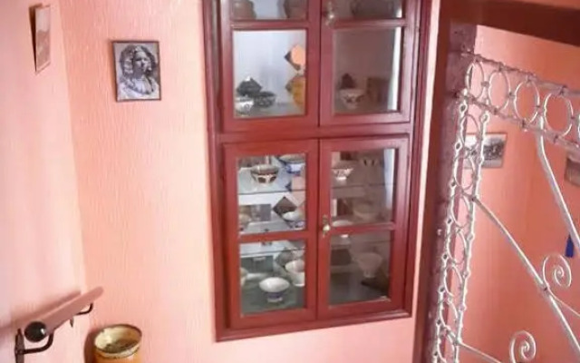 Riad Atika Mek