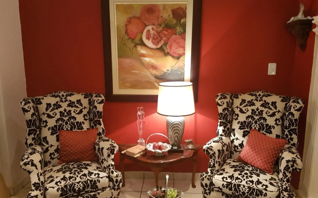 Michael-Angelo Guest House