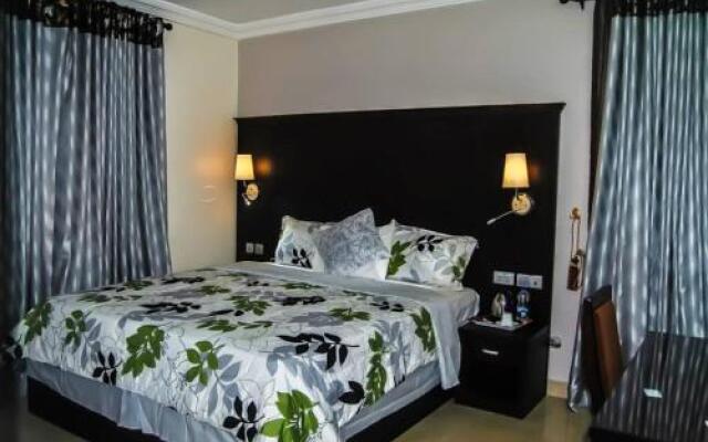 Royal Jatoz Hotels