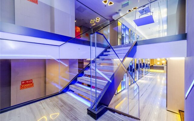 9H Hotel