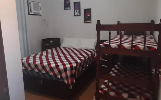 Casa 2 Quartos em Cabo Frio c / área Gourmet