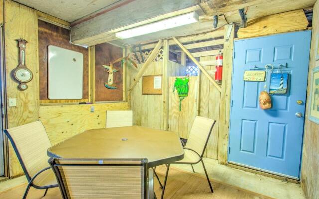 7110 - Sammy`s Sandbox