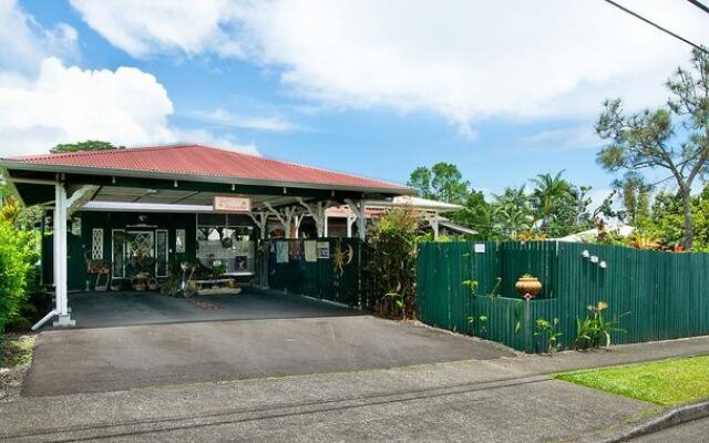 Hale Kawehi B&B Guesthouse.